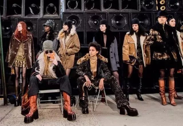 {六合彩}(时尚界经典语录图片) {六合彩}(时尚界经典语录图片)